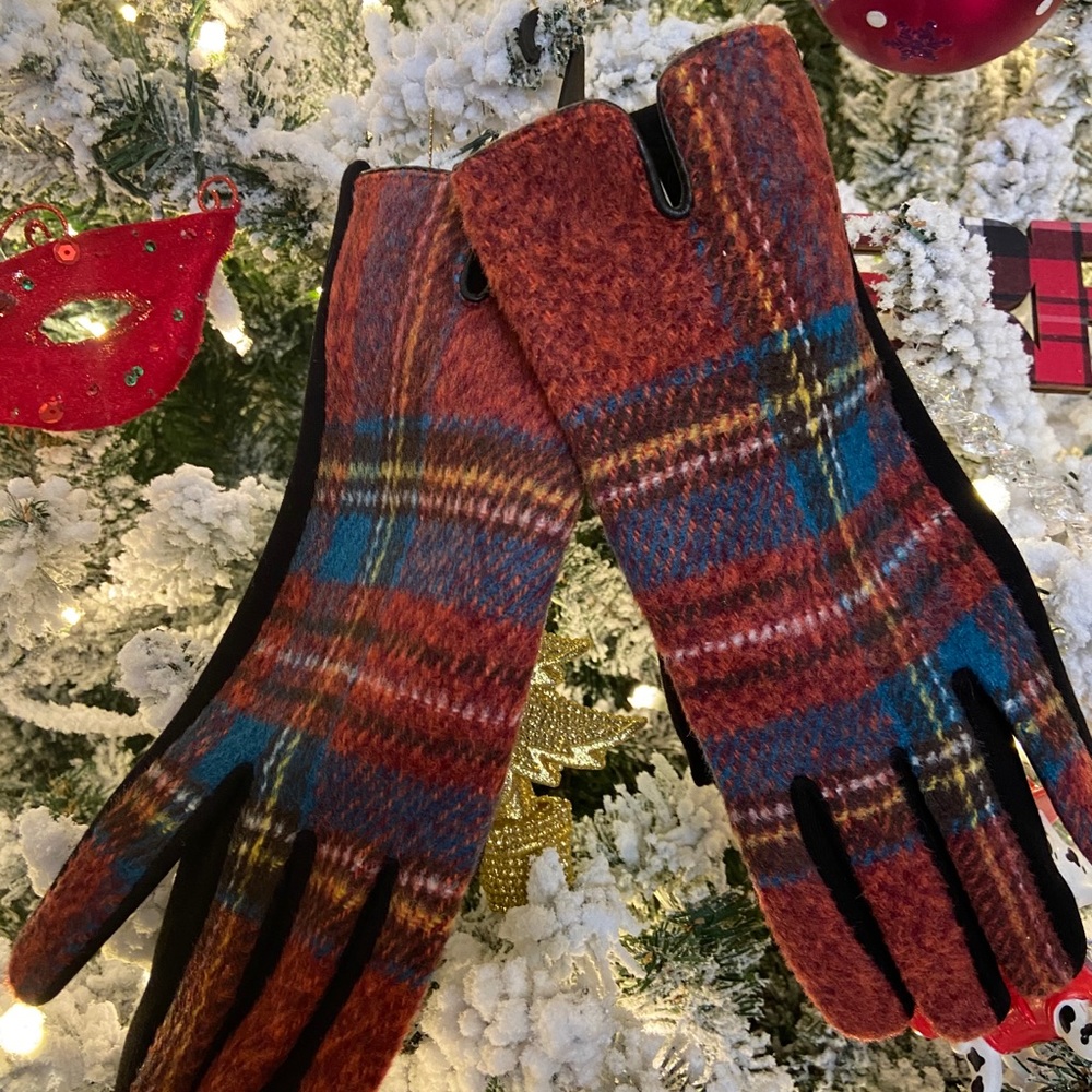 Gloves - Picture 4 of 6